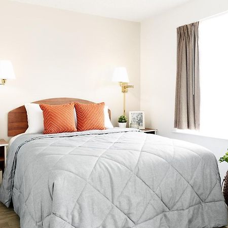 Intown Suites Extended Stay Minneapolis Mn - كون رابيدز المظهر الخارجي الصورة