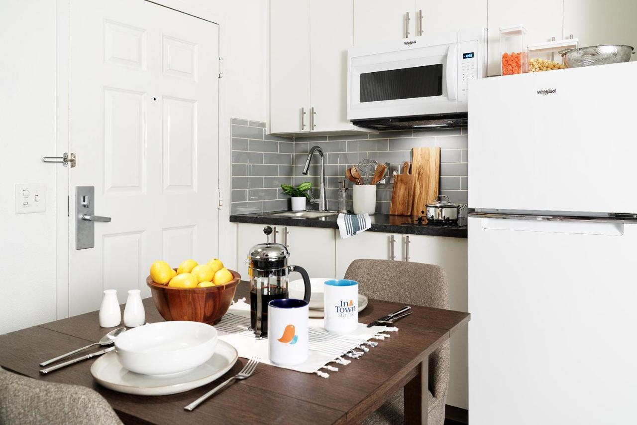 Intown Suites Extended Stay Minneapolis Mn - كون رابيدز المظهر الخارجي الصورة